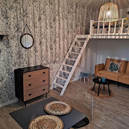 로슈포르 Studio Renove Et Patio Pour Velo 아파트 외부 사진